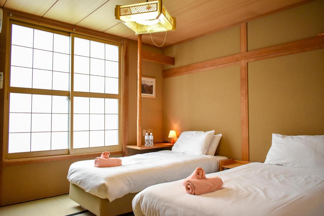 Asuka Lodge Hakuba Bagian luar foto